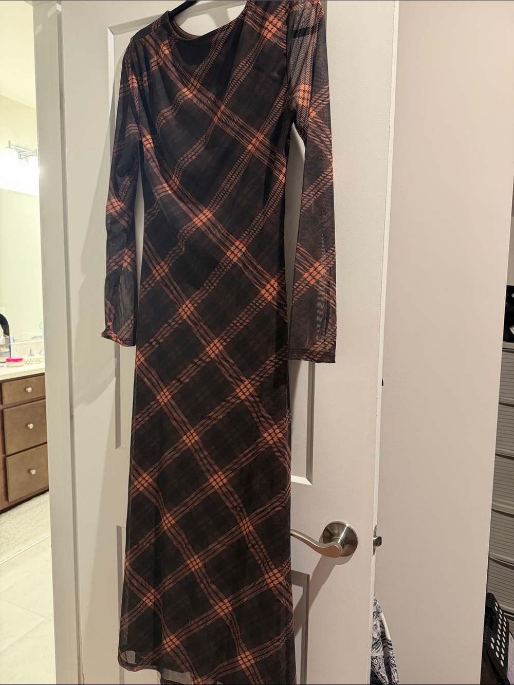 Commense Long Sleeve Black and Orange Plaid Maxi Mesh Dress